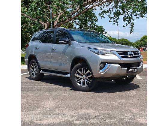 TOYOTA HILUX SW4 2.8 SRX 4X4 16V TURBO INTERCOOLER DIESEL 4P AUTOMÁTICO